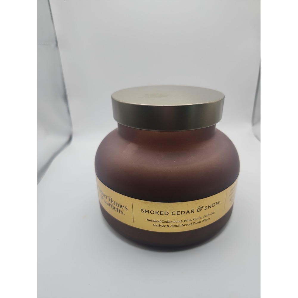 Better Homes & Gardens Smoked CEDAR & Snow 18oz Scented 2-wick Candle